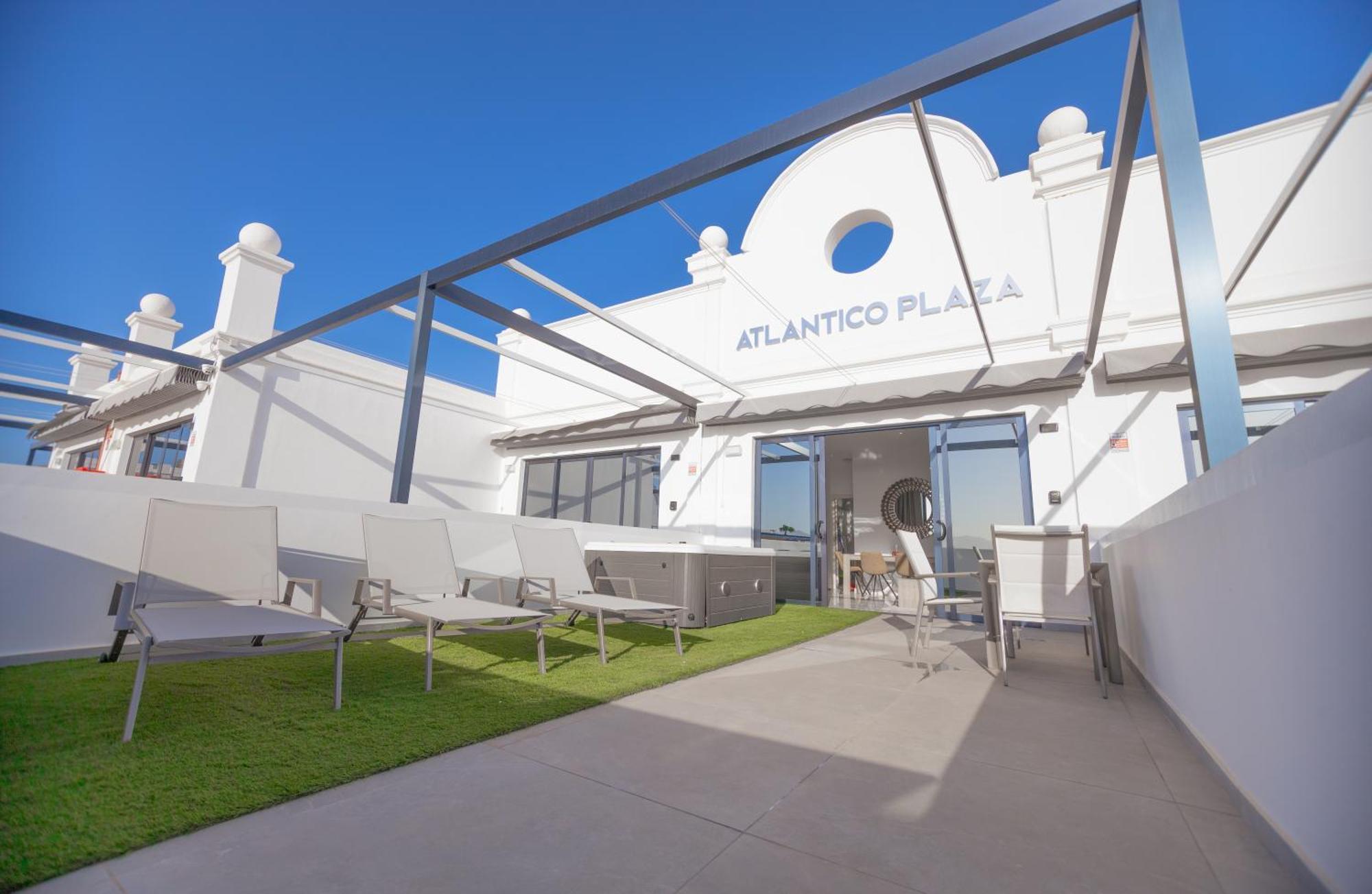 Atlantico Plaza Apartments Puerto del Carmen  Exterior photo